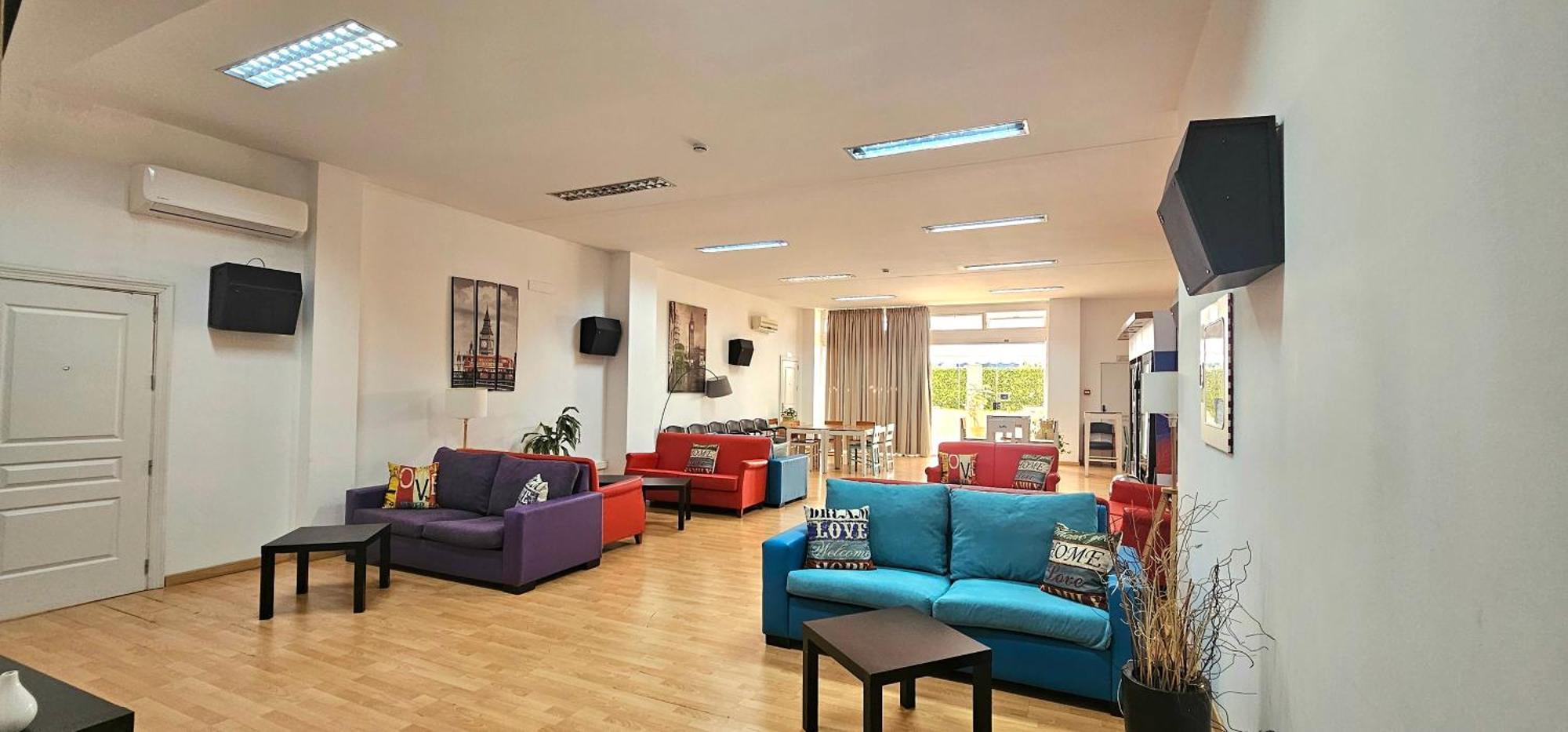 מאלגה Hostel Residencia Alfil מראה חיצוני תמונה